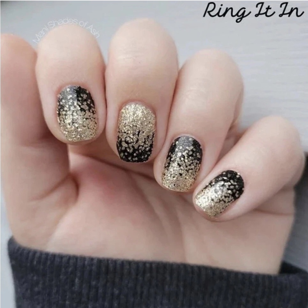 *Retired* Color Street: Ring It In | Black Gold Glitter Gradient Party Sparkle